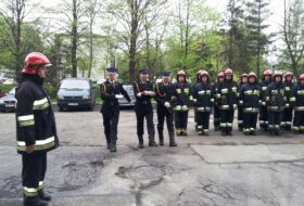 Święto Flagi w Komendzie Powiatowej Państwowej Straży Pożarnej  w Wadowicach