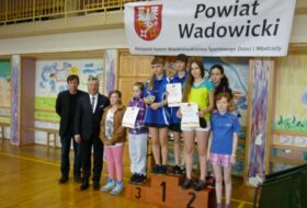 Sukces szkół Powiatu Wadowickiego w tenisie stołowym